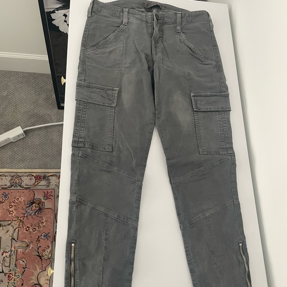 J Brand size 26 cargo skinny pants with zipper on sides